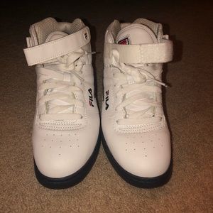 White Filas! White Filas!